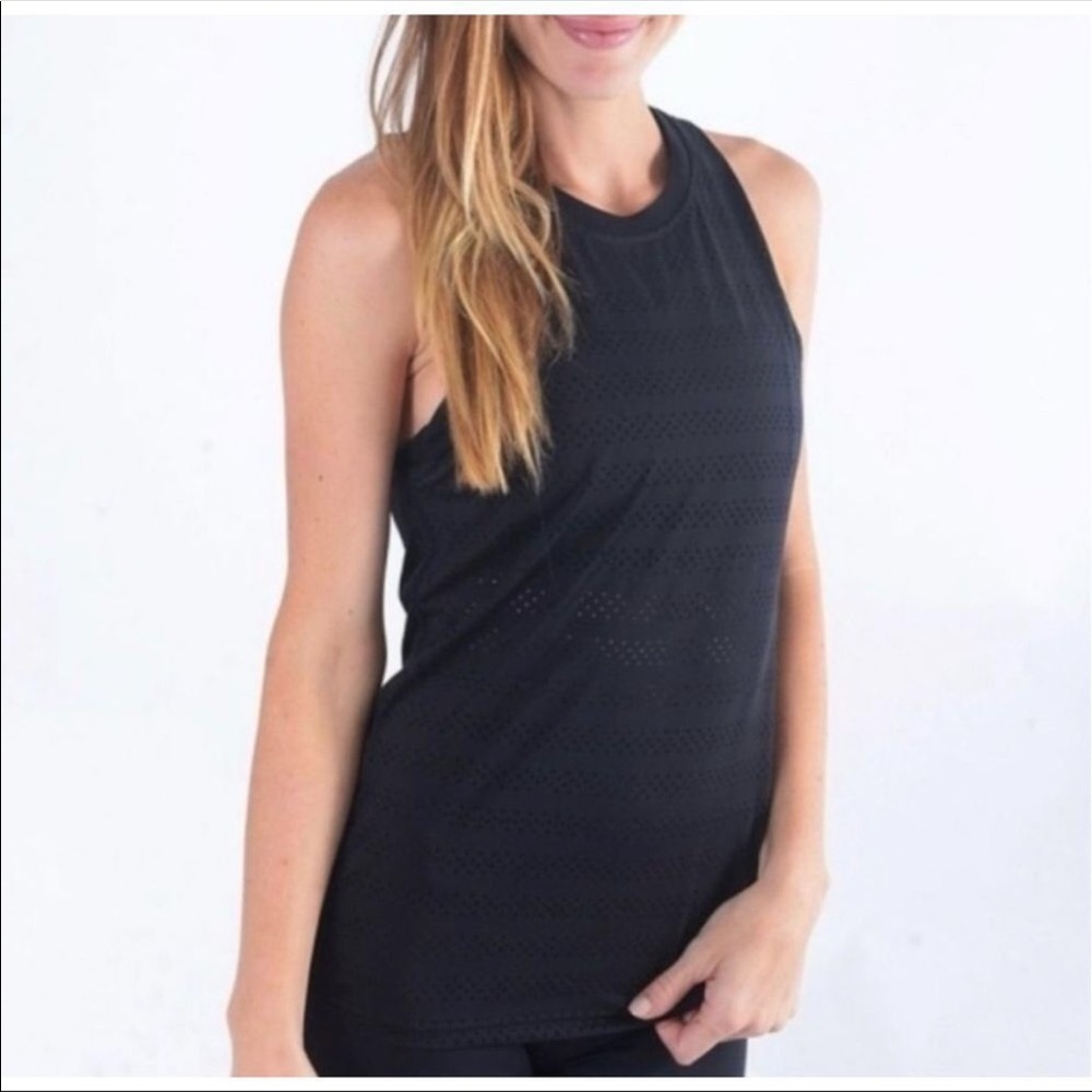 Zyia Chill Black Perforated Mesh Tank Top Size Large